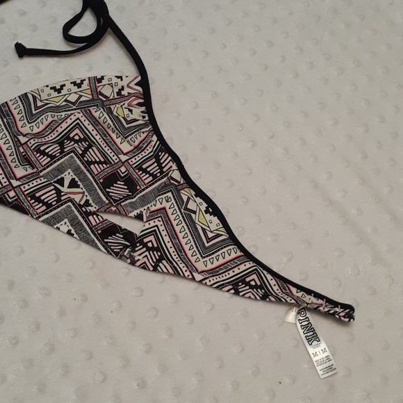 VICTORIA SECRET PINK BIKINI TOP SIZE MEDIUM - Picture 9 of 13